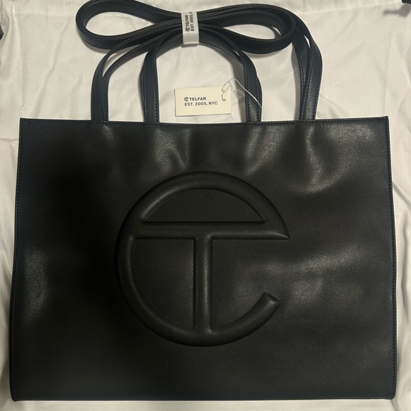 BRAND NEW Large Black Telfar Bag with Dust Bag - Picture 1 of 4